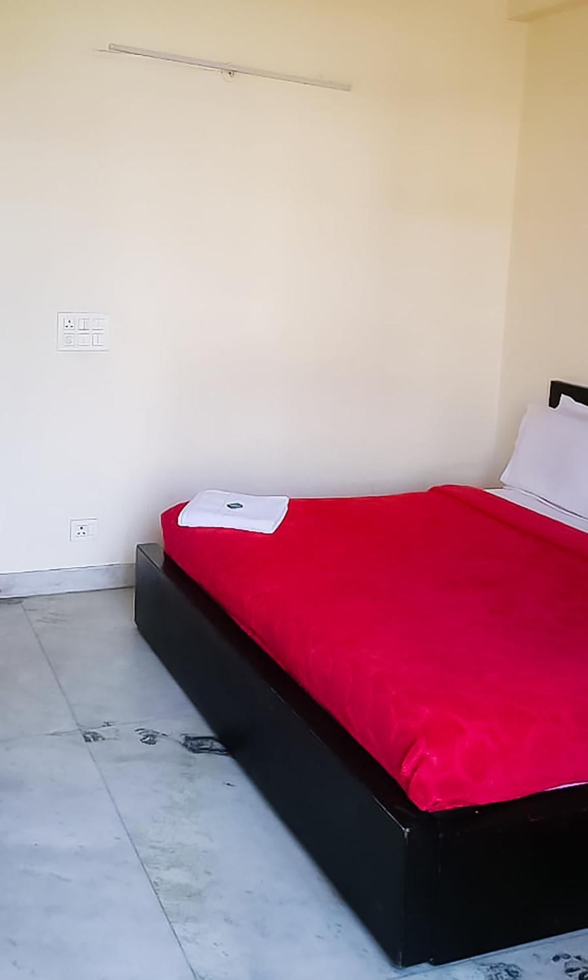 Deluxe Room In Cr Park Neu-Delhi Exterior foto